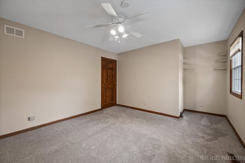 Tiny photo for 231 N Cambridge Drive, Geneva, IL 60134 (MLS # 12514661)