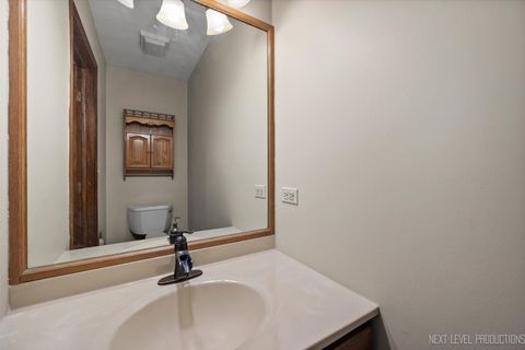 Tiny photo for 231 N Cambridge Drive, Geneva, IL 60134 (MLS # 12514661)