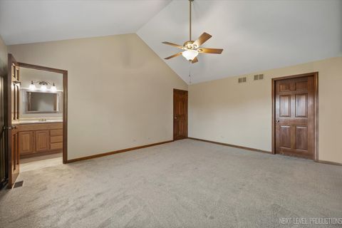 Tiny photo for 231 N Cambridge Drive, Geneva, IL 60134 (MLS # 12514661)