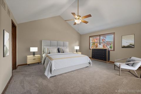 Tiny photo for 231 N Cambridge Drive, Geneva, IL 60134 (MLS # 12514661)