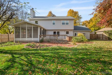 Tiny photo for 231 N Cambridge Drive, Geneva, IL 60134 (MLS # 12514661)