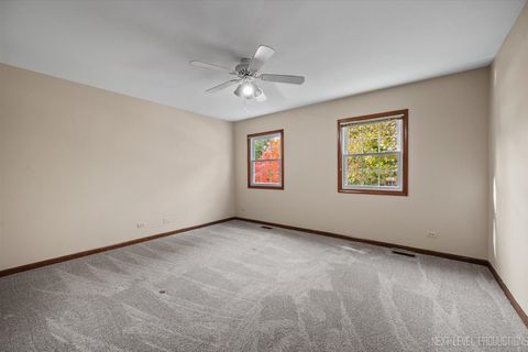 Tiny photo for 231 N Cambridge Drive, Geneva, IL 60134 (MLS # 12514661)