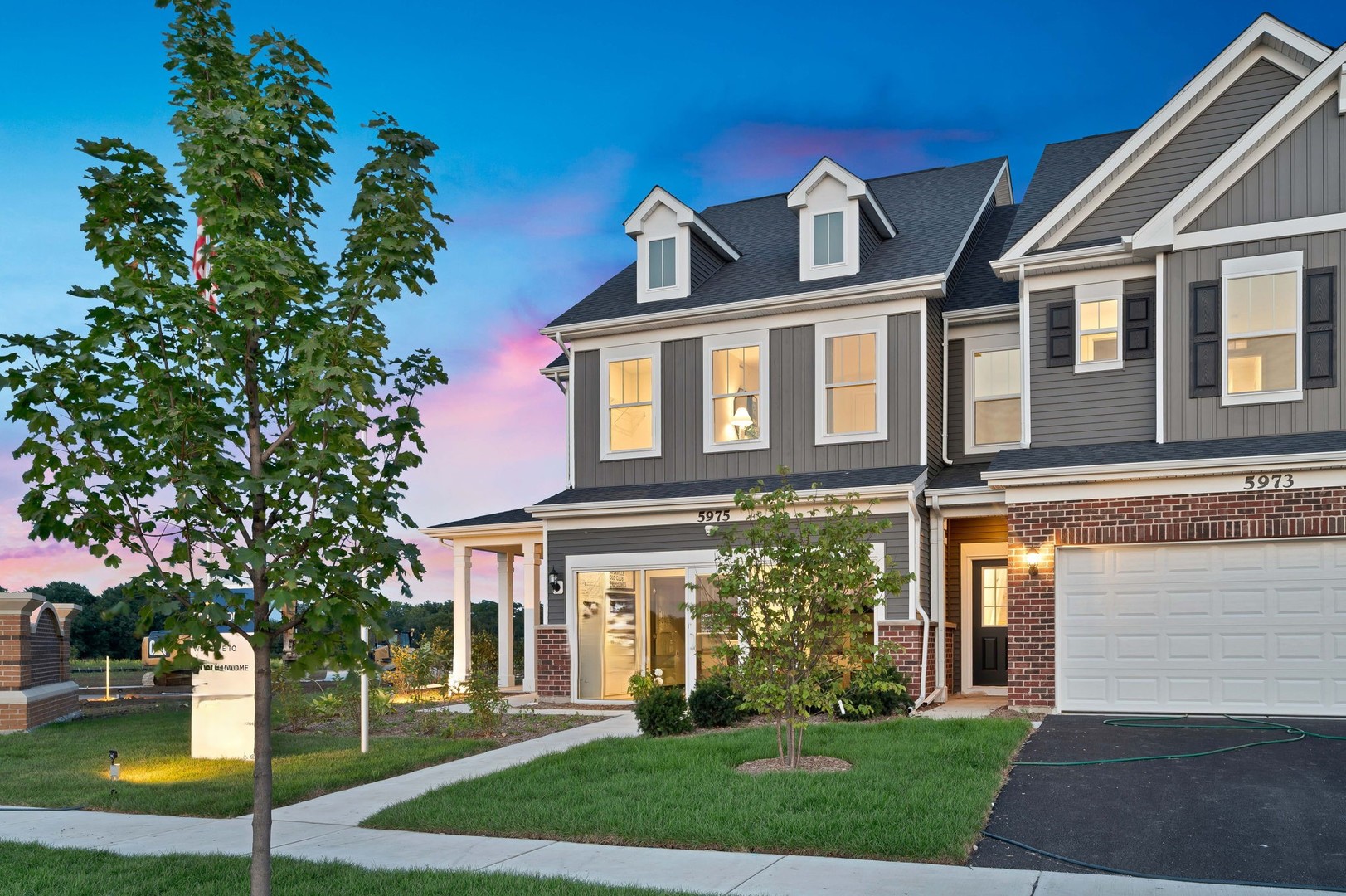 2251 Horseshoe Circle 09704
