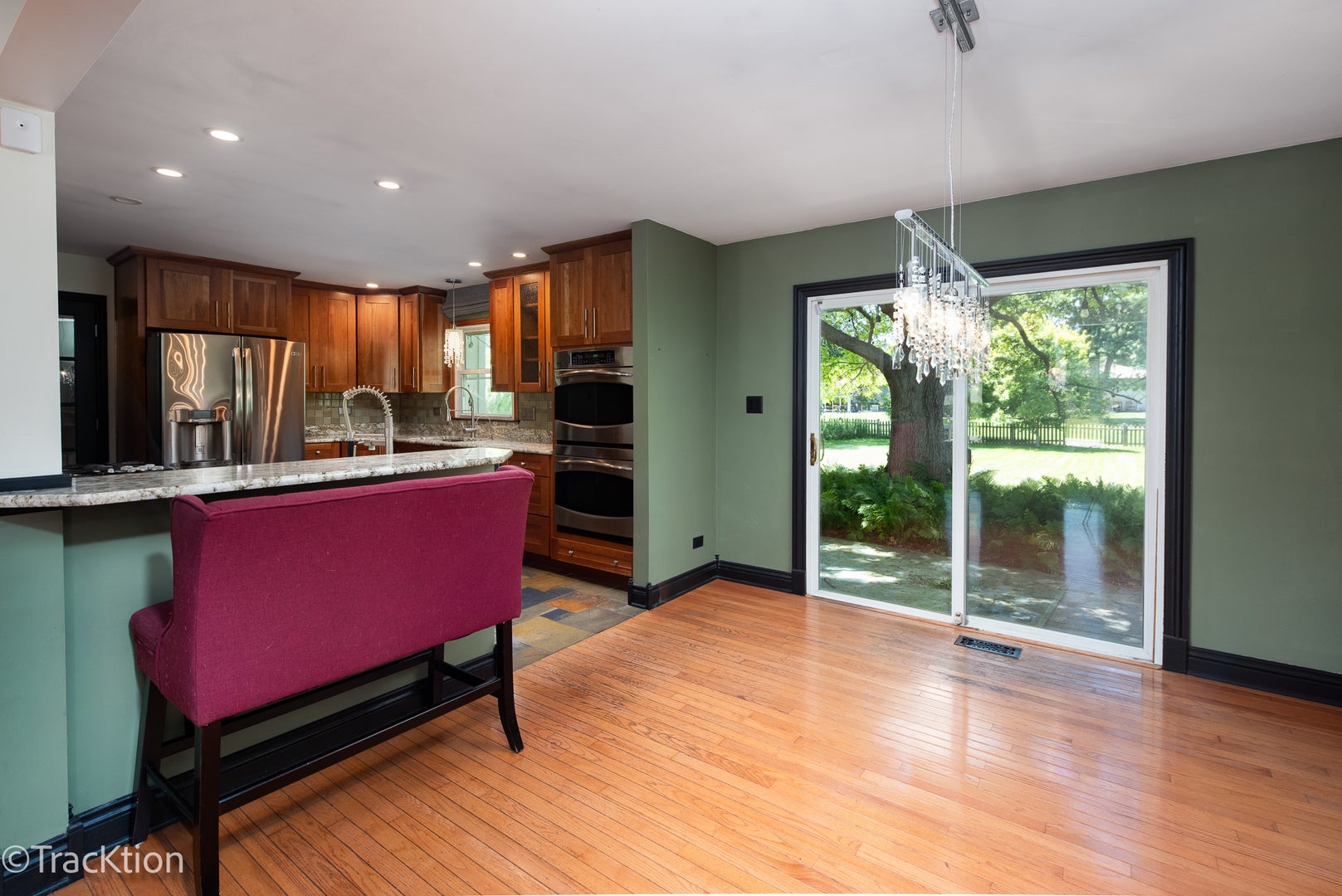11S560 Whittington Lane