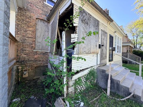 Tiny photo for 10537 S Corliss Avenue, Chicago, IL 60628 (MLS # 12667011)