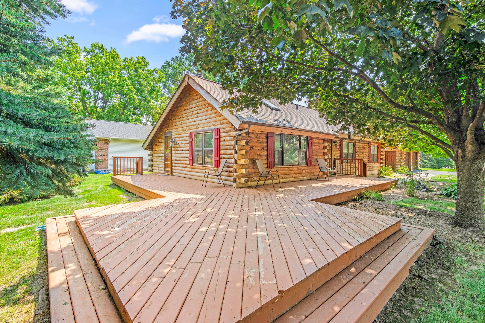 871 Lake Holiday Drive