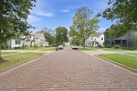 Tiny photo for 4712 Middaugh Avenue, Downers Grove, IL 60515 (MLS # 12761234)