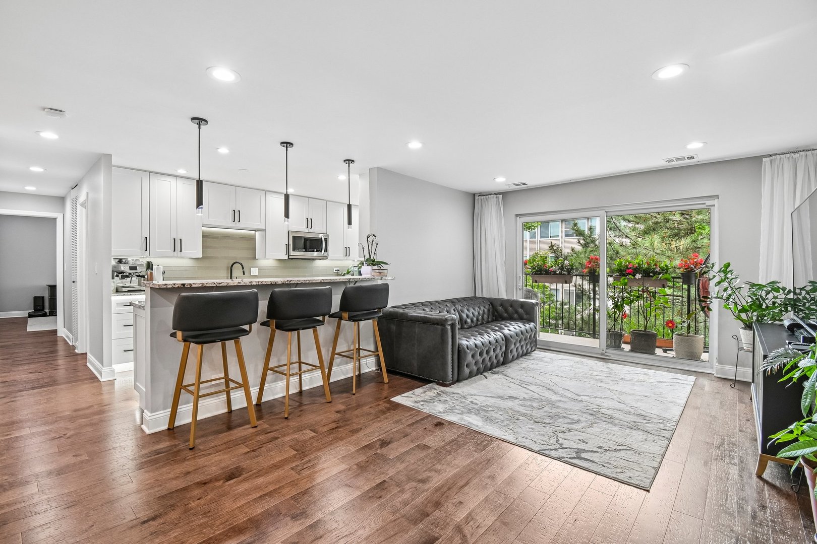 8630 Waukegan Road 414