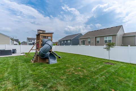 Tiny photo for 610 17th Avenue, Silvis, IL 61282 (MLS # 12723587)