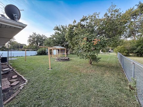 Tiny photo for 2225 W Acres Road, Joliet, IL 60435 (MLS # 12488055)