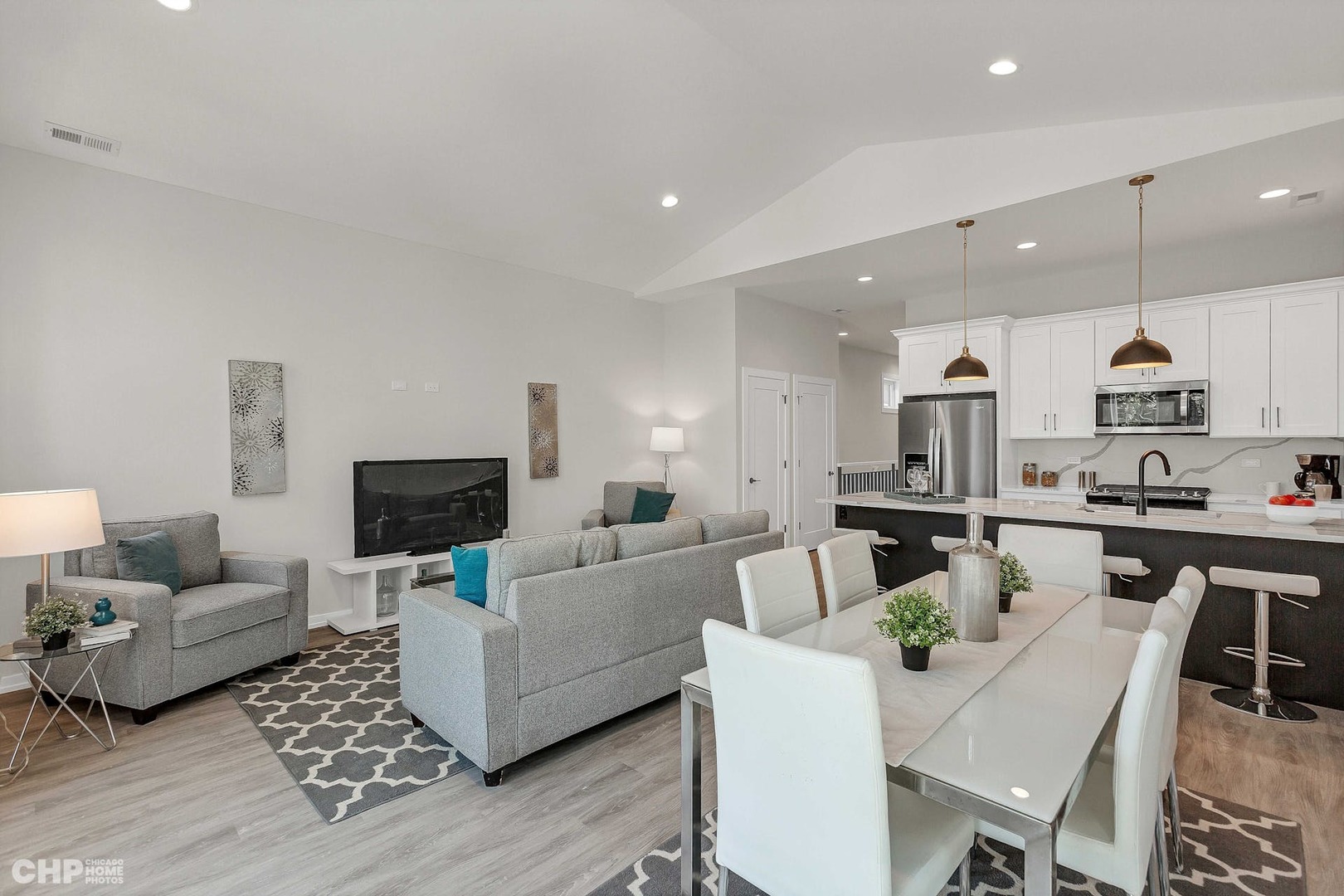 5201 S Wabash Avenue