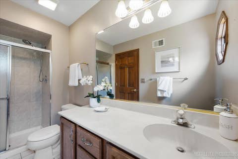 Tiny photo for 1054 S Oakland Avenue, Villa Park, IL 60181 (MLS # 12712678)
