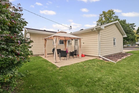 Tiny photo for 125 Maple Street, Gibson City, IL 60936 (MLS # 12786534)