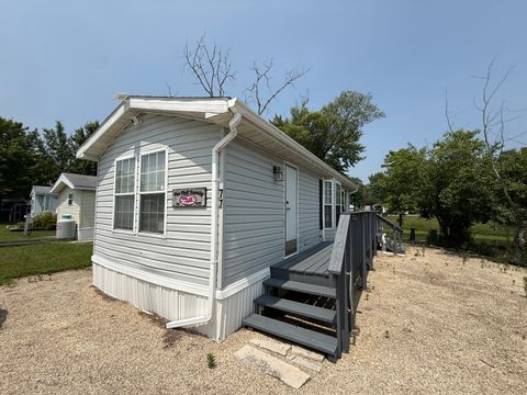 Photo of 77 Dinosaur Road, Wilmington, IL 60481 (MLS # 12709604)