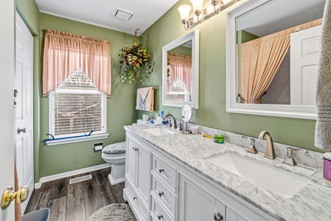 Tiny photo for 1139 Ironwood Court, Elgin, IL 60120 (MLS # 12588715)