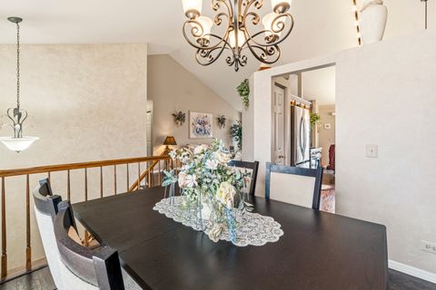 Tiny photo for 1139 Ironwood Court, Elgin, IL 60120 (MLS # 12588715)