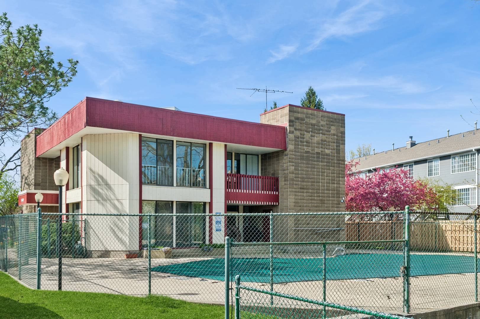 5550 Astor Lane 303