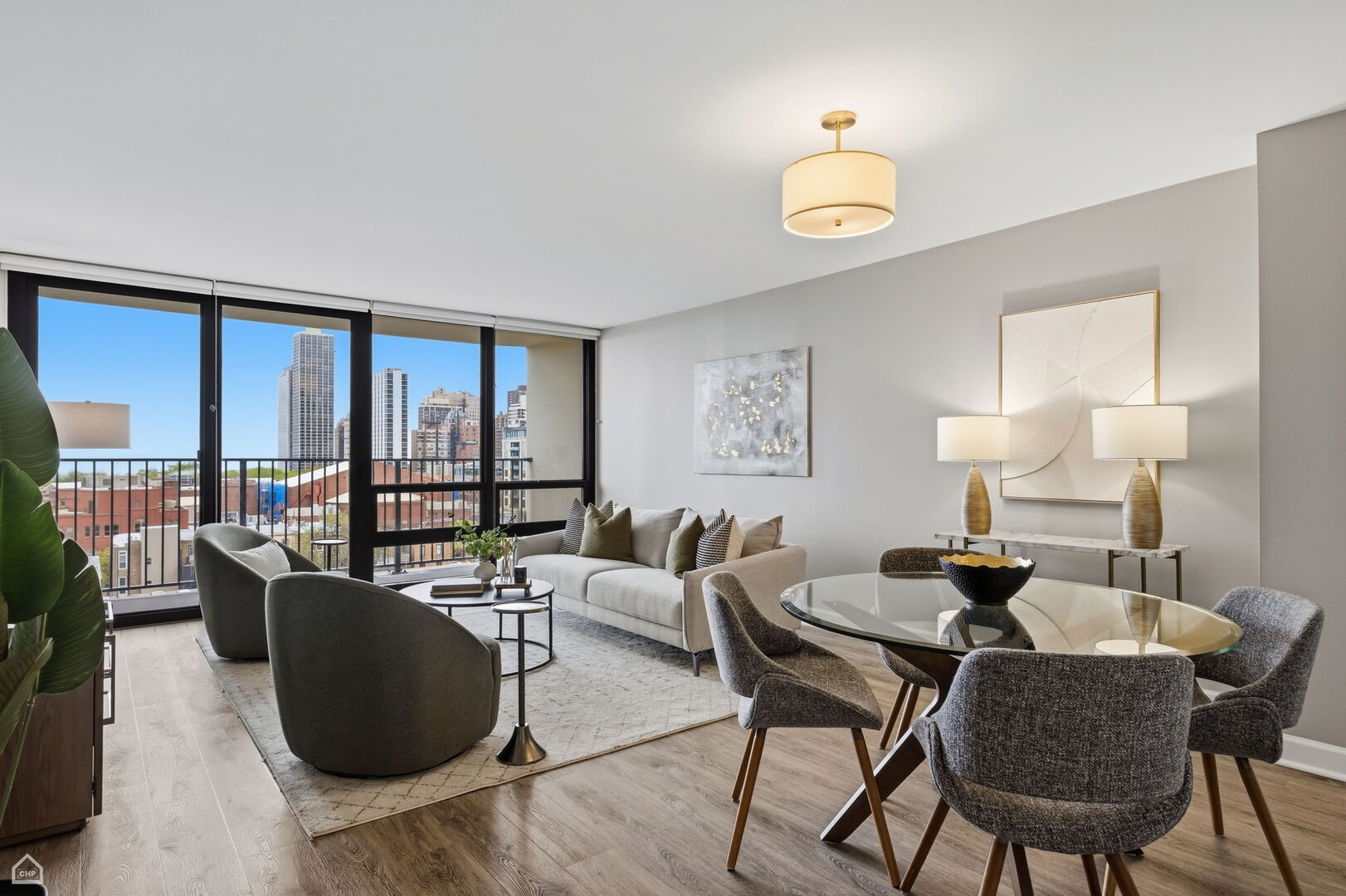 1636 N Wells Street 1011