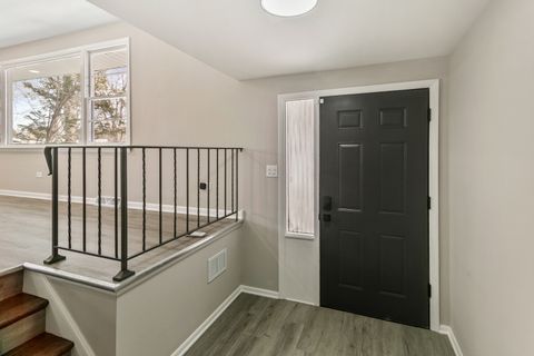 Tiny photo for 9204 Kedvale Avenue, Oak Lawn, IL 60453 (MLS # 12557391)