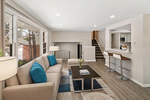 Tiny photo for 9204 Kedvale Avenue, Oak Lawn, IL 60453 (MLS # 12557391)