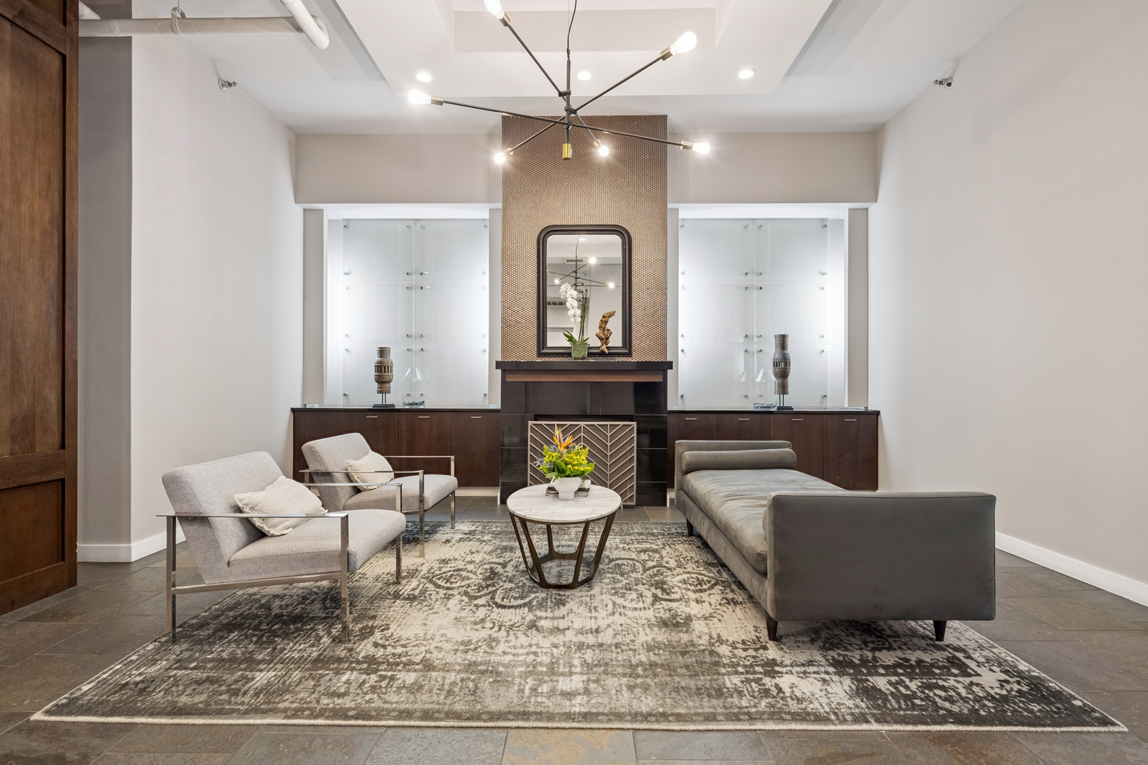901 W Madison Street 719