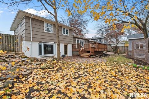 Tiny photo for 1520 PARKLANE Drive, Bettendorf, IA 52722 (MLS # QC4269695)