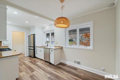 Tiny photo for 1520 PARKLANE Drive, Bettendorf, IA 52722 (MLS # QC4269695)