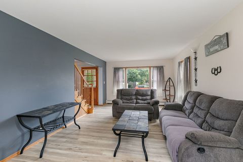 Tiny photo for 211 E Ottawa Street, Sycamore, IL 60178 (MLS # 12624872)