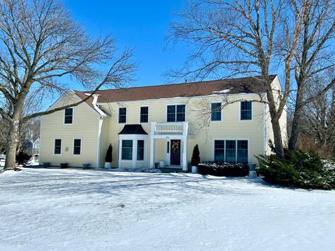 Photo of 603 Arlington Parkway, Sleepy Hollow, IL 60118 (MLS # 12580098)