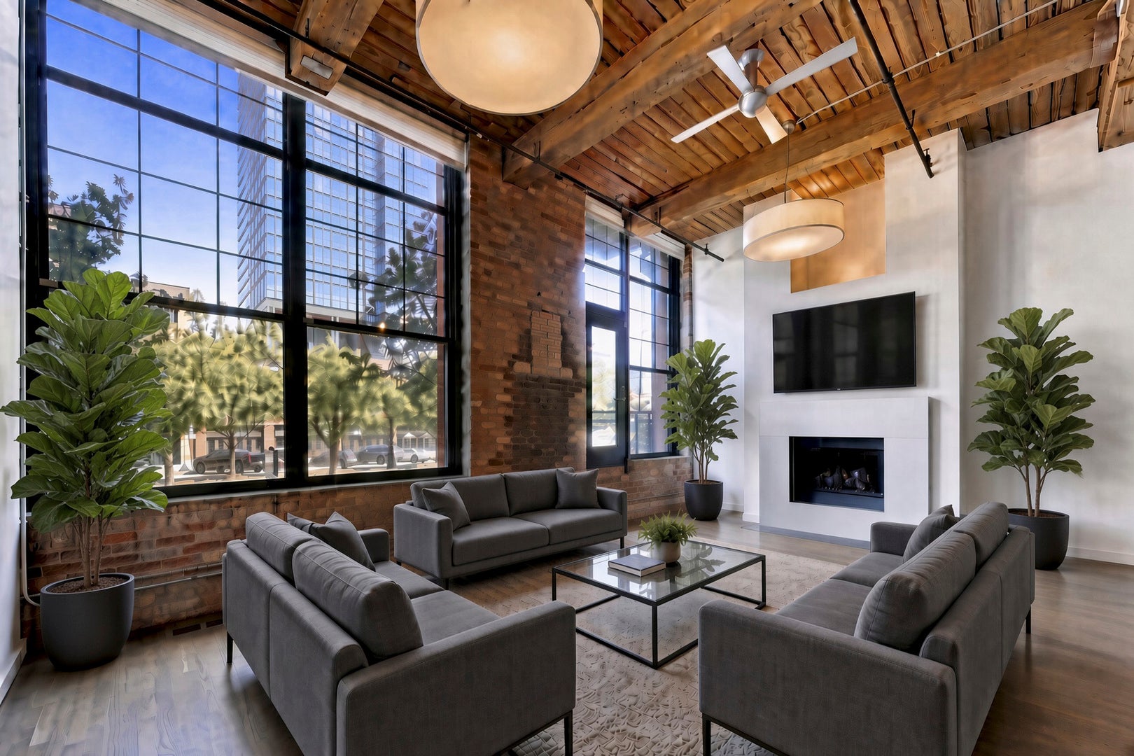 1000 W Washington Boulevard 141