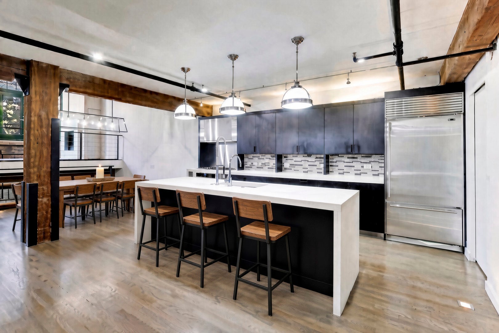 1000 W Washington Boulevard 141