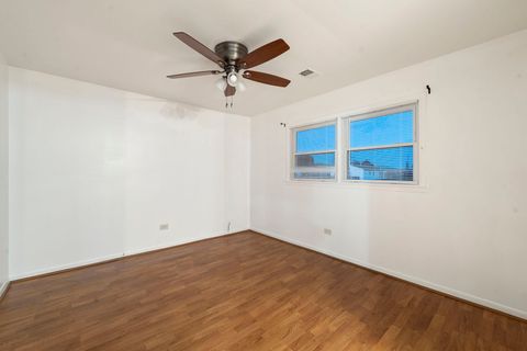 Tiny photo for 1941 N 19th Avenue #2, Melrose Park, IL 60160 (MLS # 12511516)