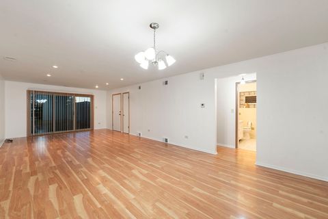 Tiny photo for 1941 N 19th Avenue #2, Melrose Park, IL 60160 (MLS # 12511516)