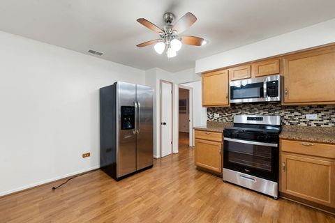 Tiny photo for 1941 N 19th Avenue #2, Melrose Park, IL 60160 (MLS # 12511516)