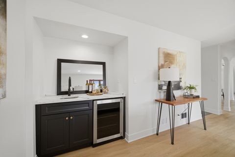 Tiny photo for 28 Windemere Lane, South Barrington, IL 60010 (MLS # 12656013)