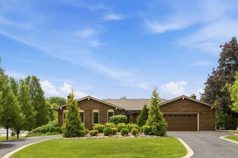 Tiny photo for 28 Windemere Lane, South Barrington, IL 60010 (MLS # 12656013)