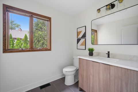 Tiny photo for 28 Windemere Lane, South Barrington, IL 60010 (MLS # 12656013)