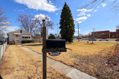 Tiny photo for 2405 ERIE Street, River Grove, IL 60171 (MLS # 12587139)