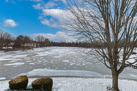 Tiny photo for 1030 Cottonwood Court #2A, Wheeling, IL 60090 (MLS # 12539705)