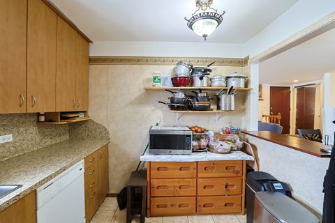 Tiny photo for 1030 Cottonwood Court #2A, Wheeling, IL 60090 (MLS # 12539705)