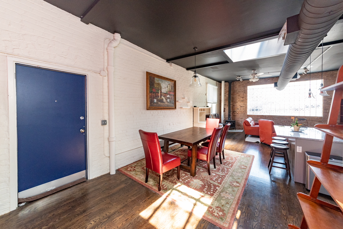 1214 W Belmont Avenue 2R