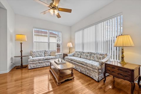 Tiny photo for 2905 CAROUSEL Court, Grayslake, IL 60030 (MLS # 12661091)