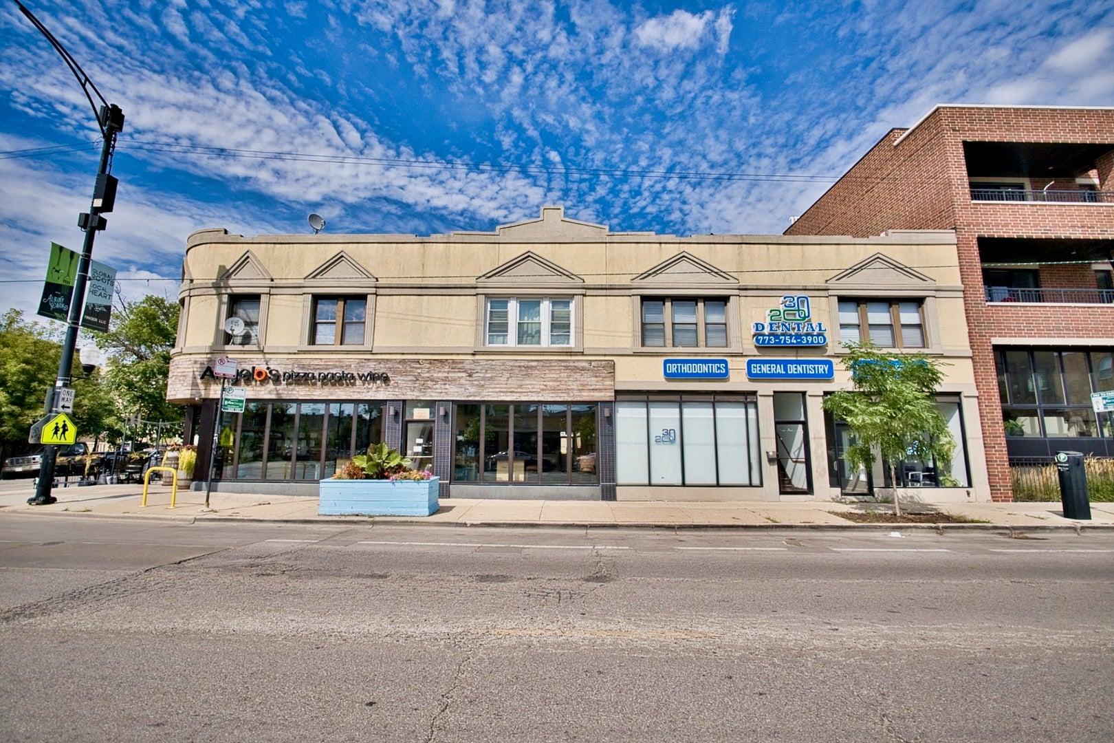 3026 W Montrose Avenue