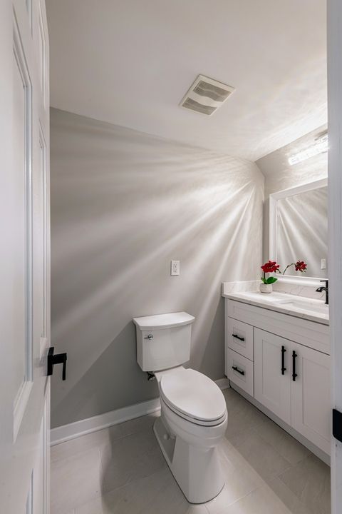 Tiny photo for 21W405 WALNUT Road, Glen Ellyn, IL 60137 (MLS # 12490977)