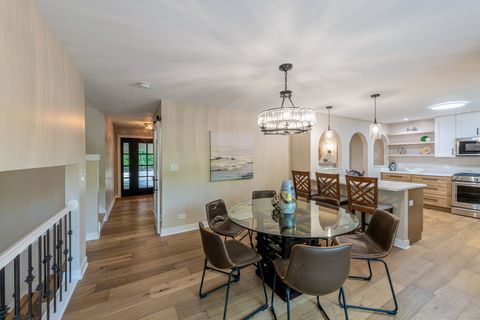 Tiny photo for 21W405 WALNUT Road, Glen Ellyn, IL 60137 (MLS # 12490977)