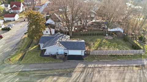 Tiny photo for 306 B W LYTLE Street, Newman, IL 61942 (MLS # 12571924)