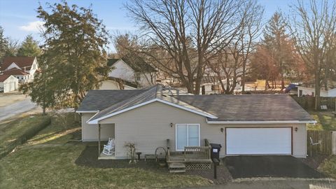 Tiny photo for 306 B W LYTLE Street, Newman, IL 61942 (MLS # 12571924)