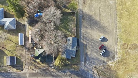 Tiny photo for 306 B W LYTLE Street, Newman, IL 61942 (MLS # 12571924)