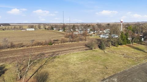 Tiny photo for 306 B W LYTLE Street, Newman, IL 61942 (MLS # 12571924)