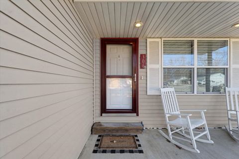 Tiny photo for 306 B W LYTLE Street, Newman, IL 61942 (MLS # 12571924)